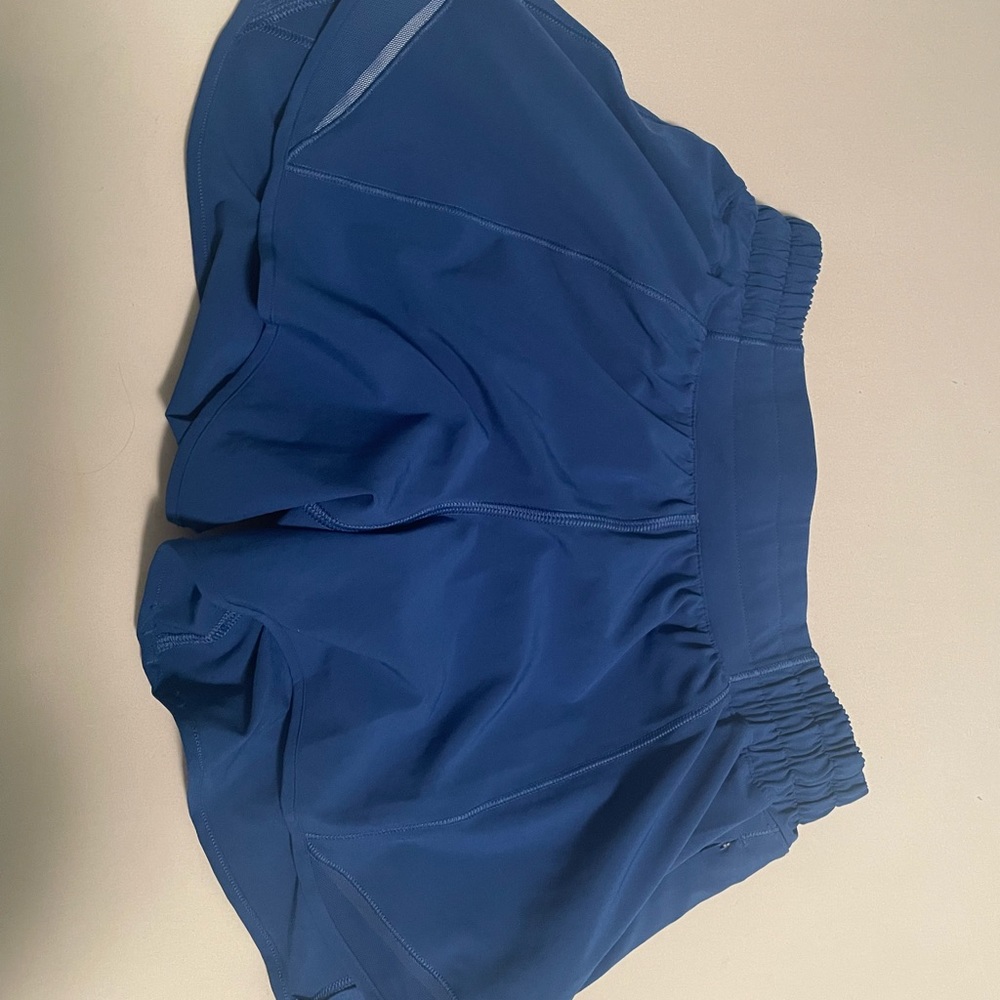 LuLuLemon size: 4 tall 4 inches.